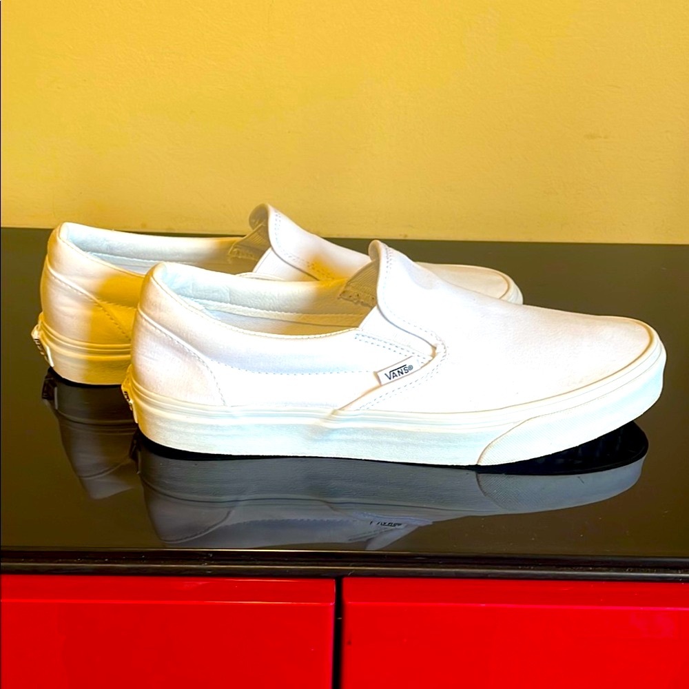 Vans Men's White Slip-On Shoes size 10